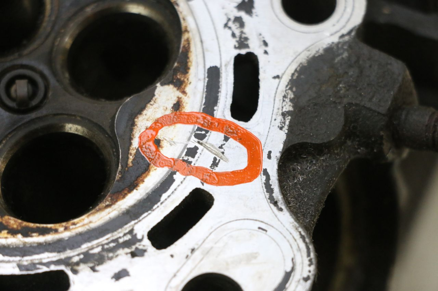 photo de GŁOWICA CYLINDRÓW YAMAHA XJ6 ABS 600 (2008 - 2016) - Punkty mocowania