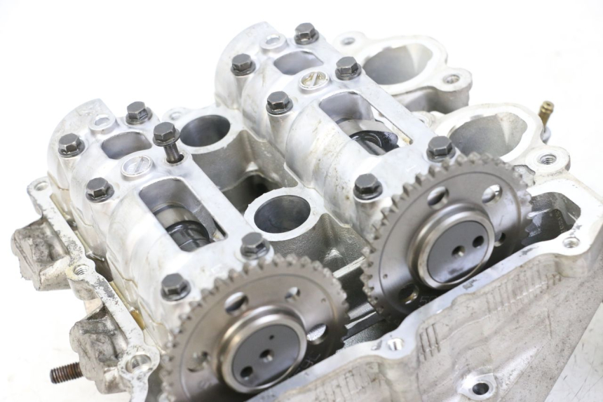 photo de GŁOWICA CYLINDRÓW YAMAHA YP T-MAX TMAX 530 (2017 - 2020) - Szczegóły charakterystyczne