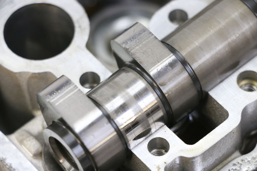 photo de GŁOWICA CYLINDRÓW YAMAHA YP T-MAX TMAX 530 (2017 - 2020) - Inny kąt widzenia