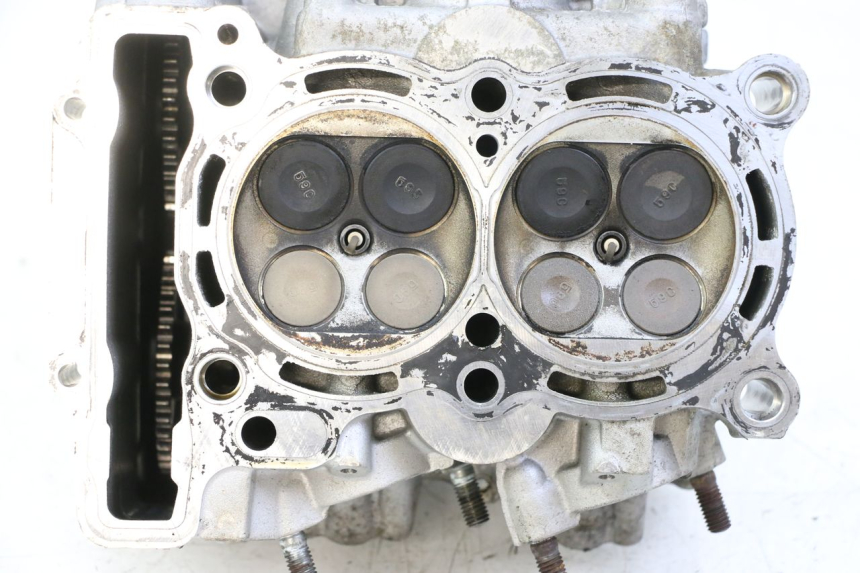 photo de GŁOWICA CYLINDRÓW YAMAHA YP T-MAX TMAX 530 (2017 - 2020) - Zbliżenie techniczne