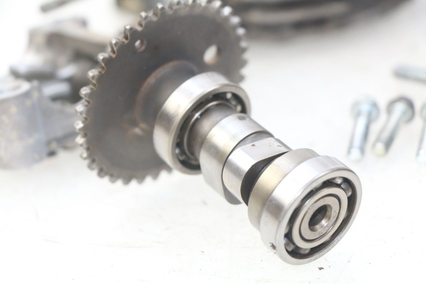 photo de GŁOWICA SILNIKA YAMASAKI YM T 125 (2015 - 2020) - Szczegóły charakterystyczne