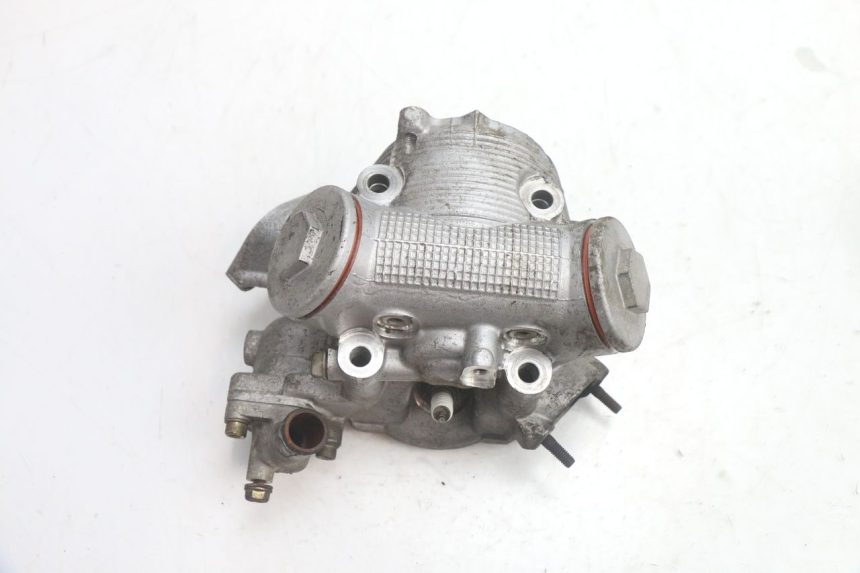photo de GŁOWICA CYLINDRÓW YAMAHA YP MAJESTY 125 (1998 - 2001) - Zoom stanu zużycia