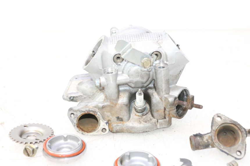 photo de GŁOWICA CYLINDRÓW YAMAHA YP MAJESTY 125 (1998 - 2001) - Zdjęcie dodatkowe