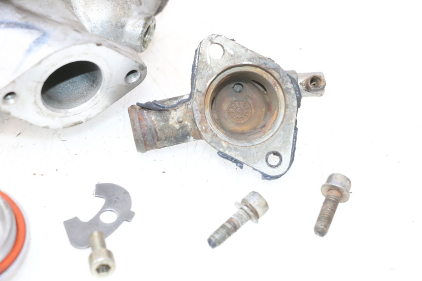 photo de GŁOWICA CYLINDRÓW YAMAHA YP MAJESTY 125 (1998 - 2001) - Widok profilu