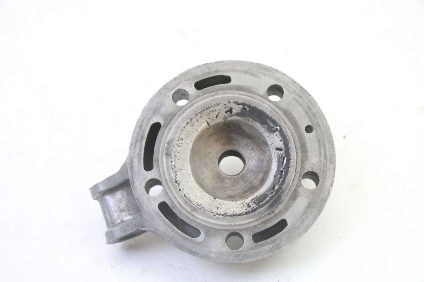 photo de GŁOWICA CYLINDRA YAMAHA YZ 125 (1998 - 2005) - Inny kąt widzenia