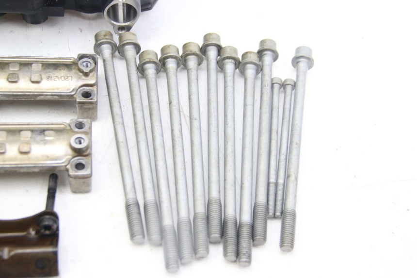 photo de GŁOWICA SILNIKA KAWASAKI Z ABS 1000 (2014 - 2020) - Kontrola wizualna