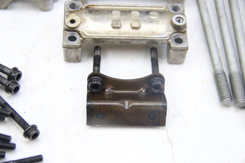 photo de GŁOWICA SILNIKA KAWASAKI Z ABS 1000 (2014 - 2020) - Struktura - zbliżenie