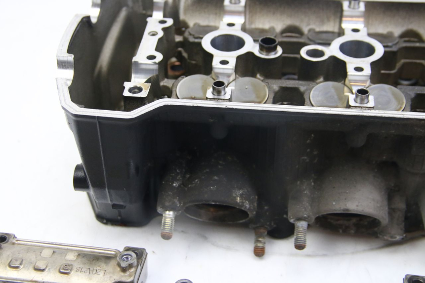 photo de GŁOWICA SILNIKA KAWASAKI Z ABS 1000 (2014 - 2020) - Stan powierzchni