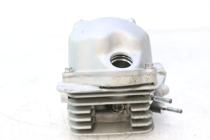 photo de GŁOWICA CYLINDRA PIAGGIO ZIP IGET 4T 50 (2021 - 2023) - Zbliżenie techniczne