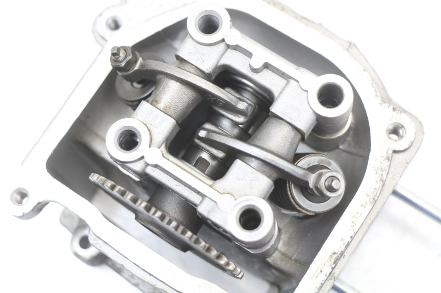 photo de GŁOWICA CYLINDRA UNIVERSAL BIKE ZN50QT-11B 50 (2018 - 2021) - Widok ogólny