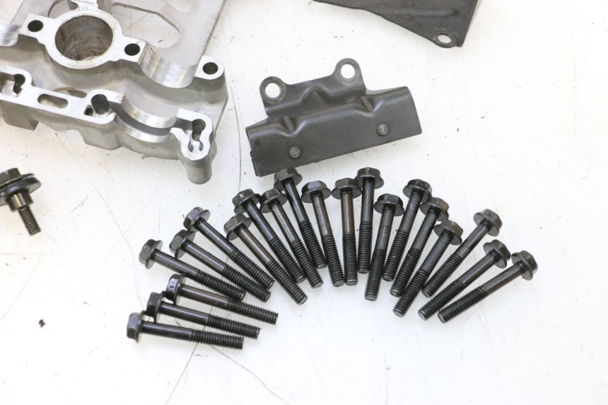 photo de GŁOWICA CYLINDRA KAWASAKI ZX-6R ZX6R 600 (2000 - 2002) - Część sprawdzona