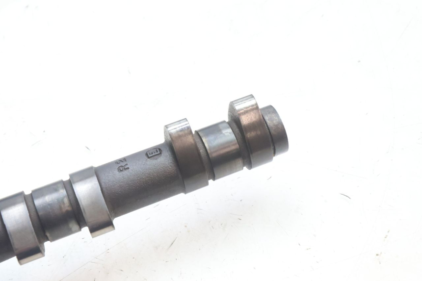 photo de GŁOWICA CYLINDRA KAWASAKI ZZR 600 (1995 - 2004) - Widok z bliska