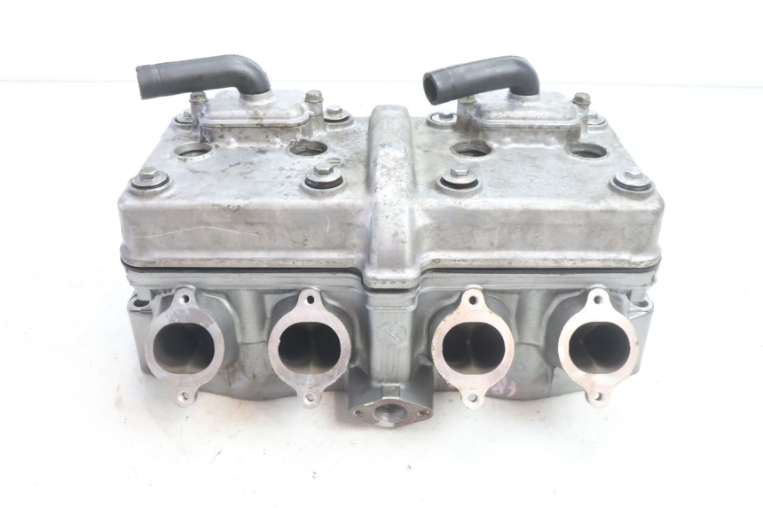 photo de GŁOWICA CYLINDRA KAWASAKI ZZR 600 (1995 - 2004) - Zbliżenie techniczne