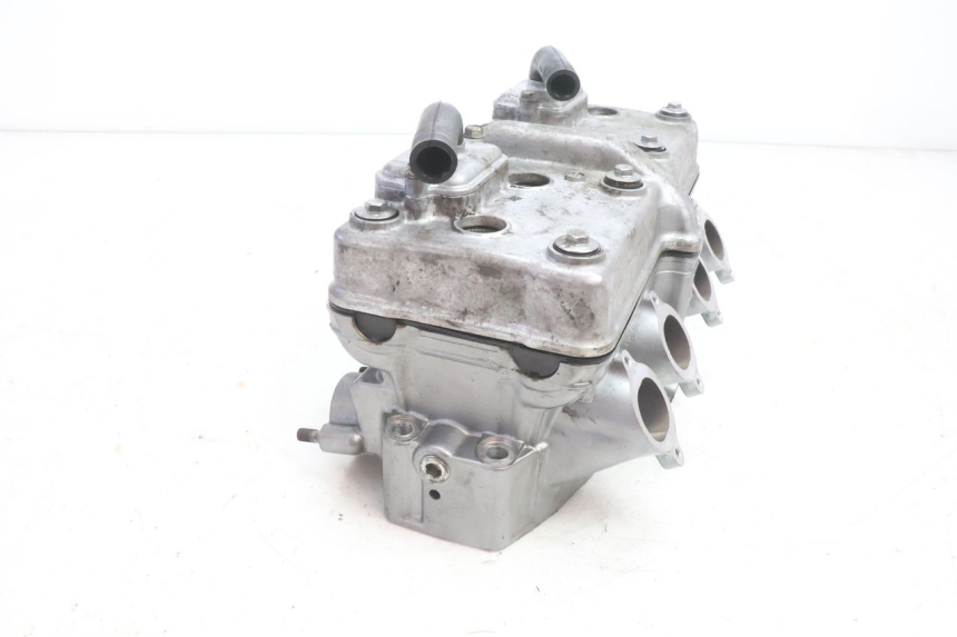 photo de GŁOWICA CYLINDRA KAWASAKI ZZR 600 (1995 - 2004) - Widok ogólny