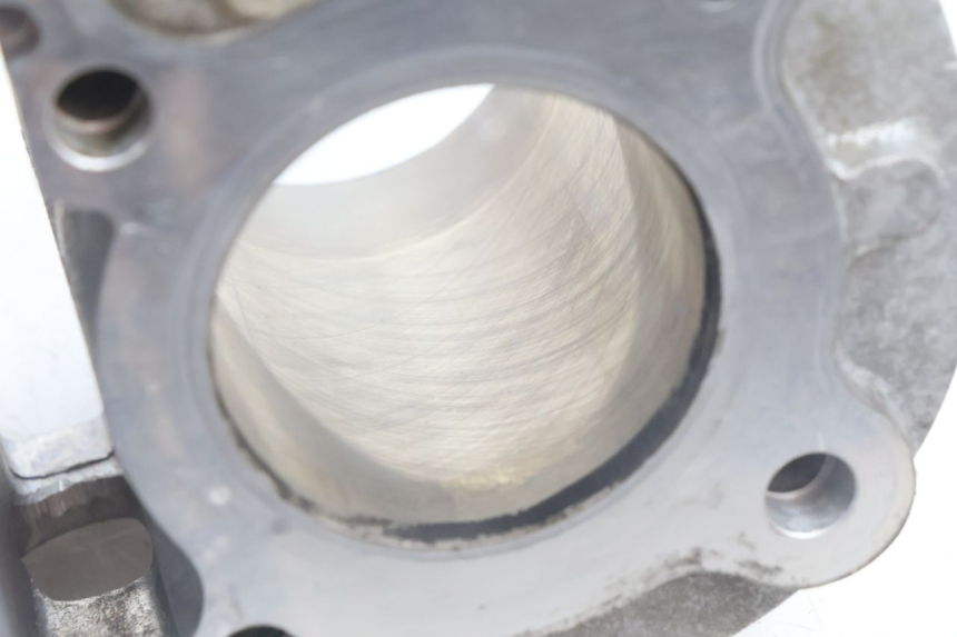 photo de CYLINDER YAMAHA BW'S BWS 125 (2010 - 2013) - Widok ogólny