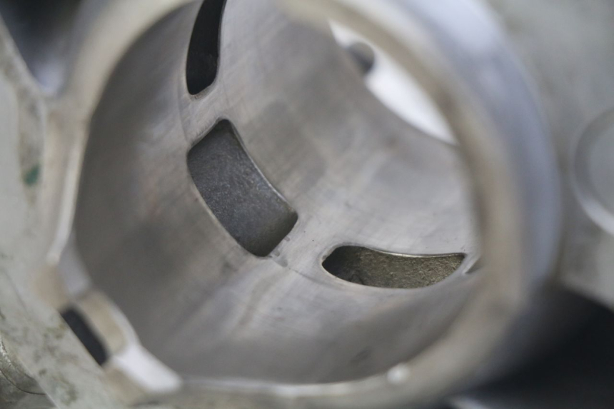 photo de CYLINDER HONDA CR 125 (1995 - 1997) - Szczegóły charakterystyczne