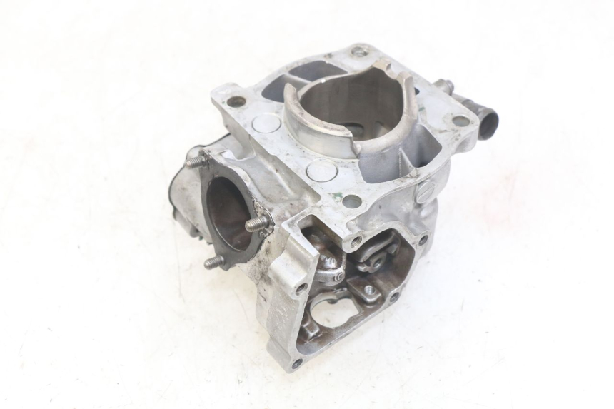 photo de CYLINDER HONDA CR 125 (1995 - 1997) - Zbliżenie komponentów