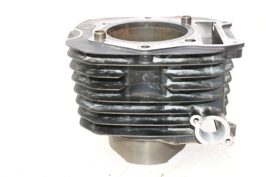 photo de CYLINDER SUZUKI DR S 600 (1985 - 1989) - Widok z bliska