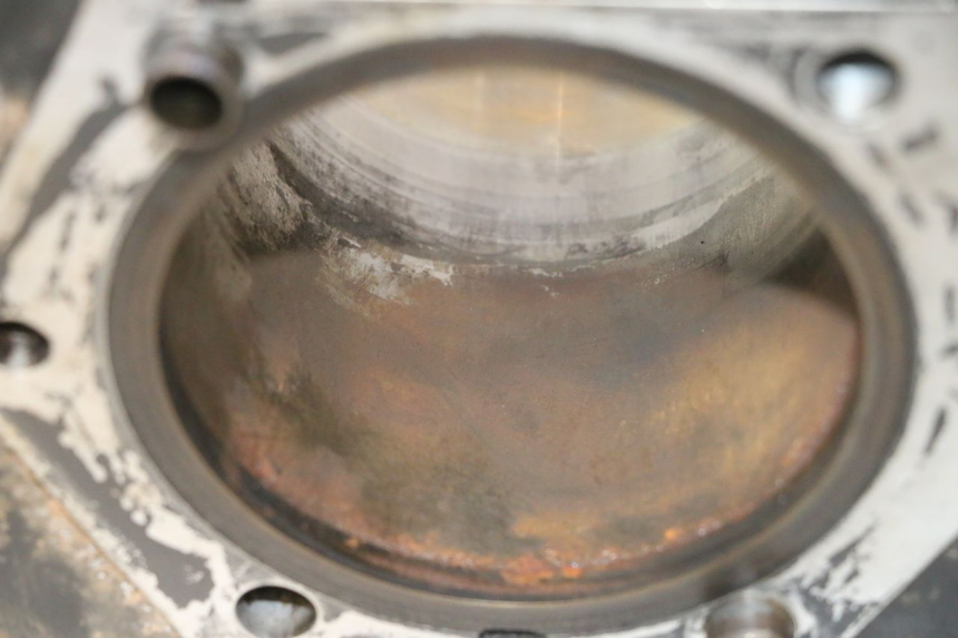 photo de CYLINDER SUZUKI DR S 600 (1985 - 1989) - Punkty mocowania