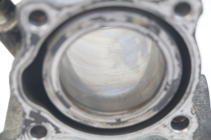 photo de CYLINDER HONDA FES PANTHEON 125 (2003 - 2007) - Szczegół części
