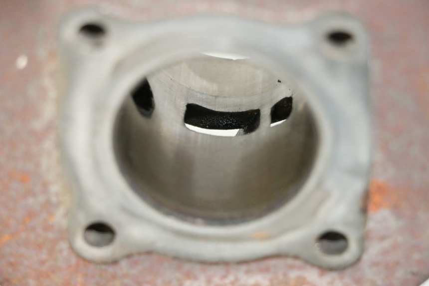 photo de CYLINDER PEUGEOT KISBEE 2T 50 (2010 - 2017) - Widok ogólny