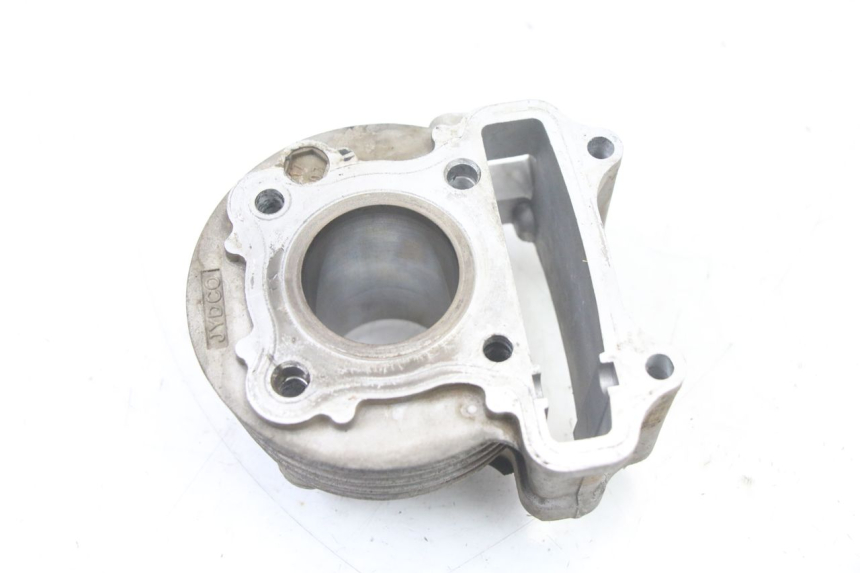 photo de CYLINDER PEUGEOT KISBEE 4T 50 (2018 - 2022) - Zoom stanu zużycia