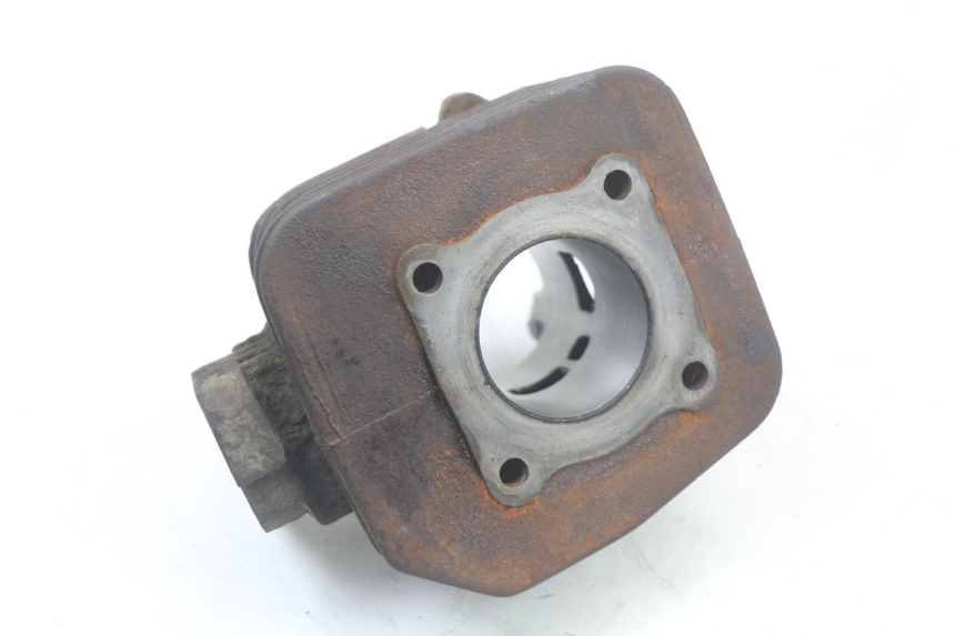 photo de CYLINDER PEUGEOT LUDIX 50 (2005 - 2007) - Inny kąt widzenia