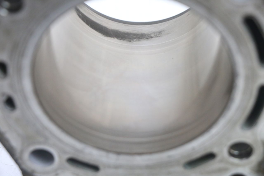 photo de CYLINDER PIAGGIO MP3 LT 400 (2007 - 2012) - Stan powierzchni