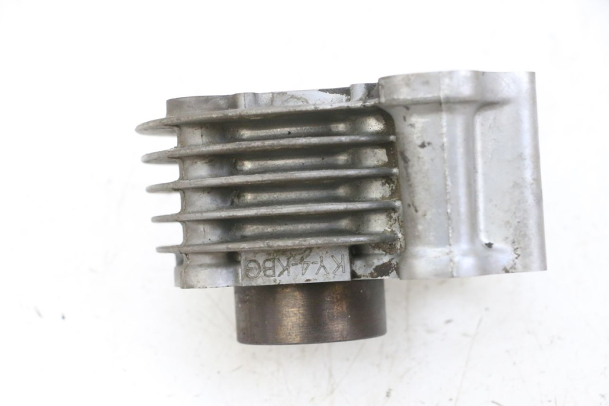 photo de CYLINDER TŁOK KYMCO AGILITY 16+ 4T 50 (2018 - 2023) - Szczegóły charakterystyczne