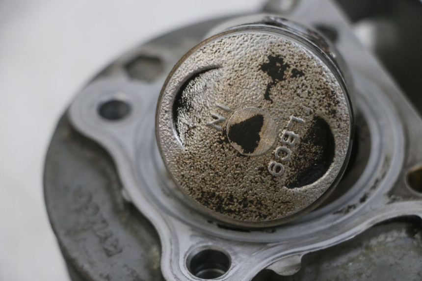 photo de CYLINDER TŁOK KYMCO AGILITY 16+ 4T 50 (2018 - 2023) - Zbliżenie komponentów