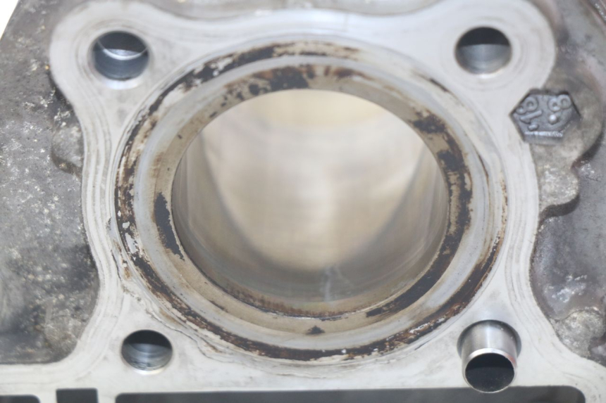 photo de CYLINDER TŁOK KYMCO AGILITY 4T 50 (2018 - 2022) - Inny kąt widzenia