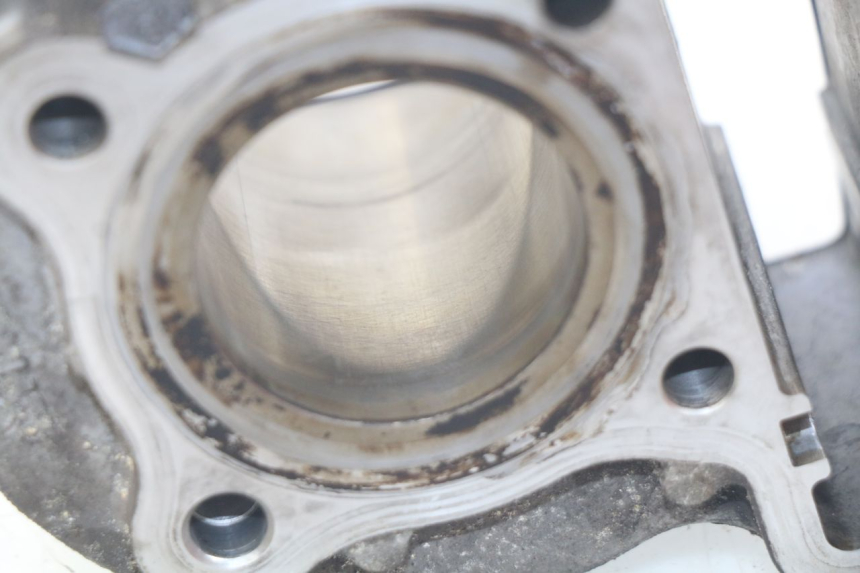 photo de CYLINDER TŁOK KYMCO AGILITY 4T 50 (2018 - 2022) - Zbliżenie techniczne