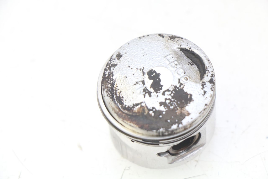 photo de CYLINDER TŁOK KYMCO AGILITY 4T 50 (2005 - 2018) - Szczegóły charakterystyczne