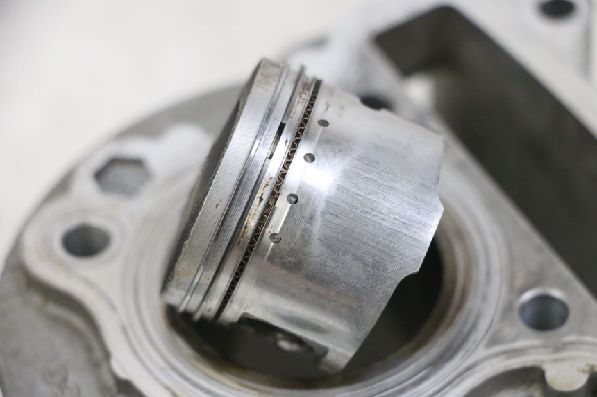 photo de CYLINDER TŁOK KYMCO AGILITY 4T 50 (2018 - 2022) - Zdjęcie dodatkowe