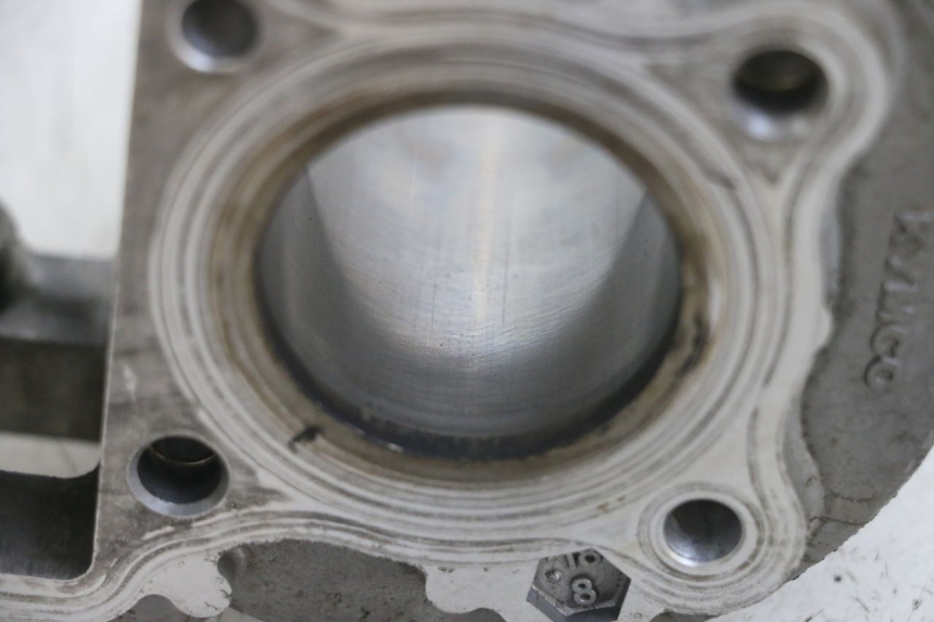 photo de CYLINDER TŁOK KYMCO AGILITY 4T 50 (2018 - 2022) - Zbliżenie techniczne