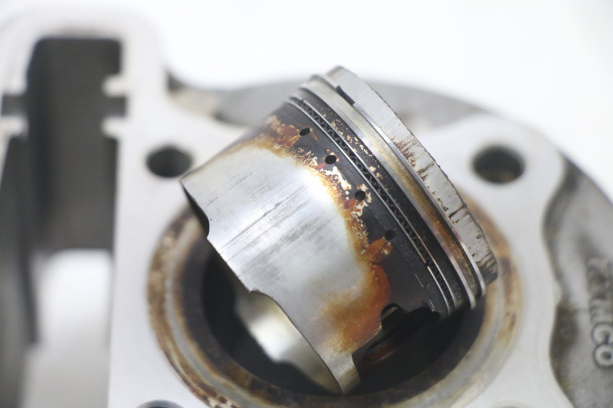 photo de CYLINDER TŁOK KYMCO AGILITY 4T 50 (2018 - 2022) - Widok z bliska