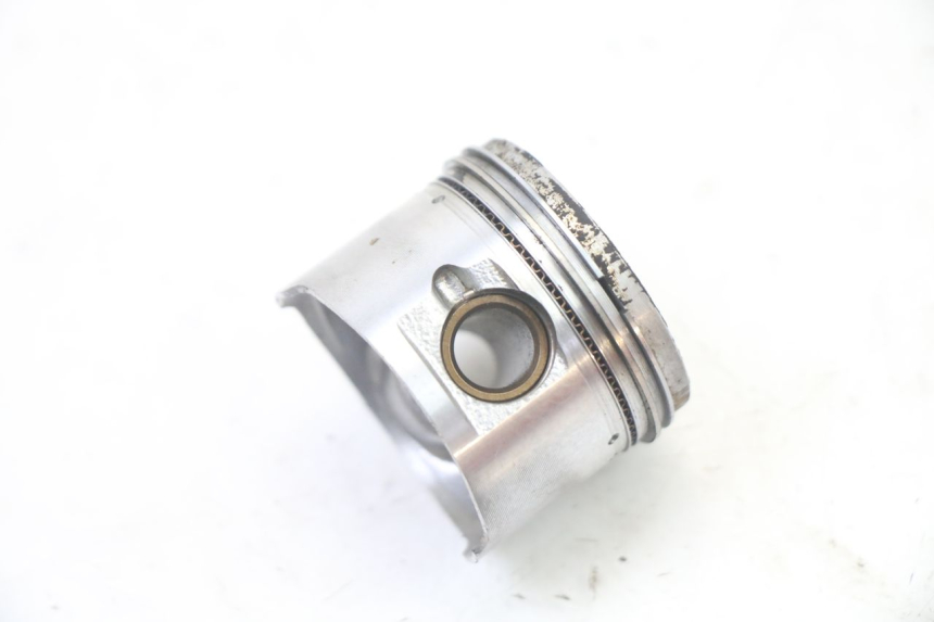 photo de CYLINDER TŁOK KYMCO AGILITY 4T 50 (2018 - 2022) - Zbliżenie komponentów