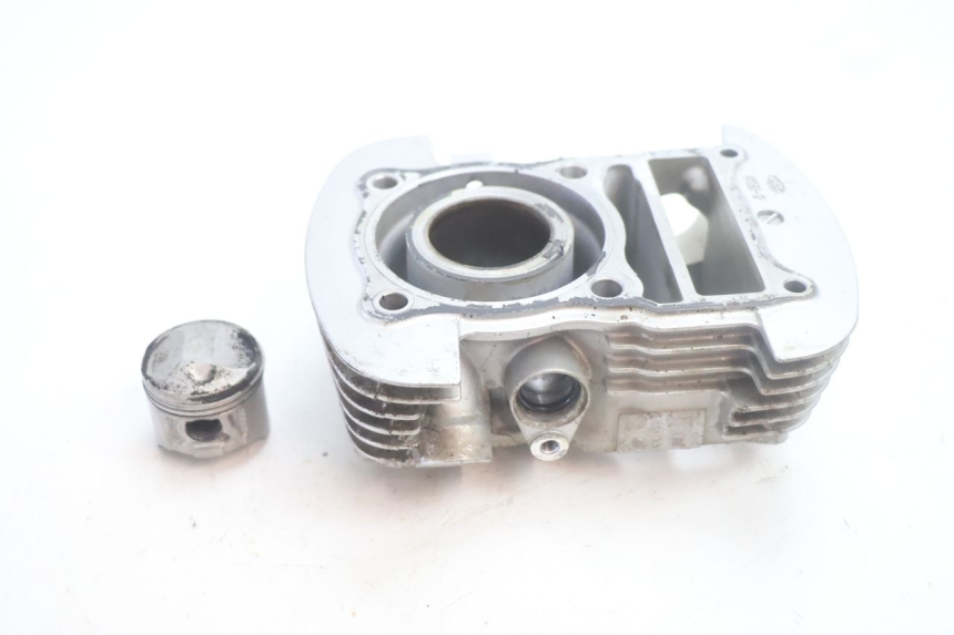 photo de PRZEDNI TŁOK CYLINDRA HONDA XLV VARADERO 125 (2007 - 2012) - Szczegół części