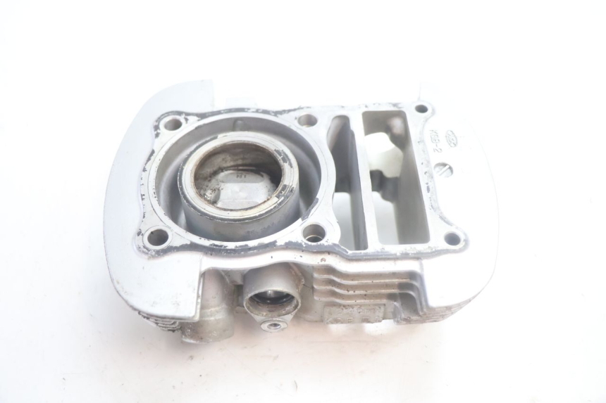 photo de PRZEDNI TŁOK CYLINDRA HONDA XLV VARADERO 125 (2007 - 2012) - Zbliżenie techniczne