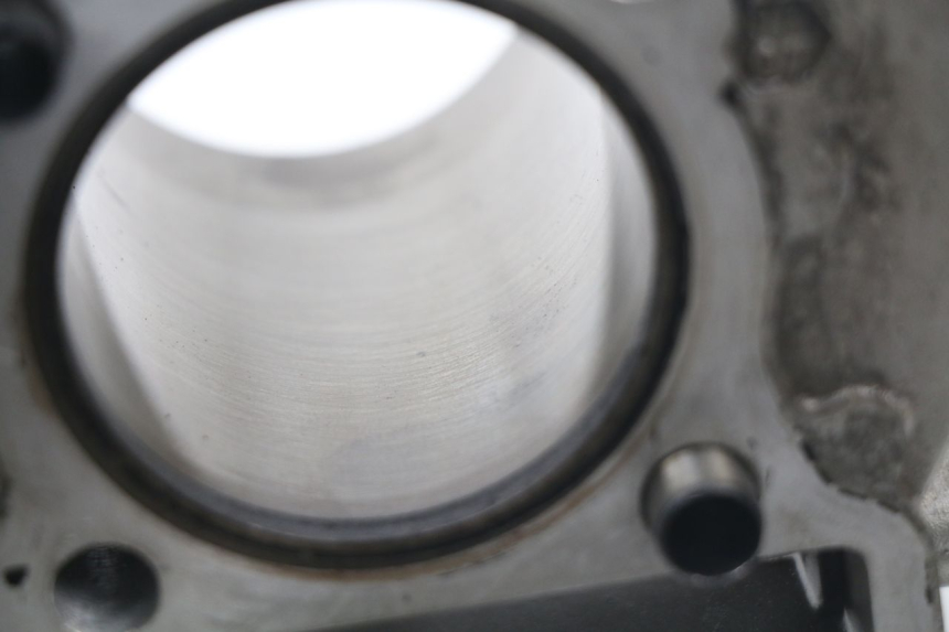 photo de CYLINDER TŁOK JONWAY AZTRAL 125 (2008 - 2017) - Inny kąt widzenia