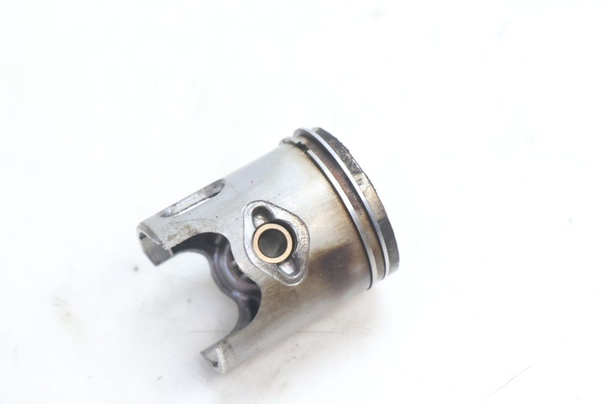 photo de TŁOK CYLINDRA MBK BOOSTER SPIRIT 50 (1996 - 1999) - Zbliżenie komponentów