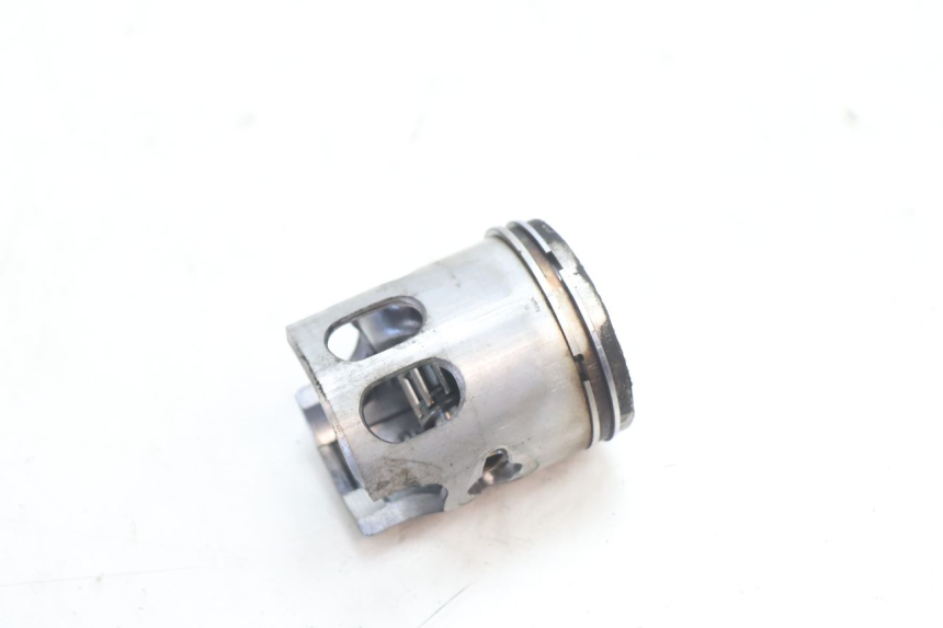 photo de TŁOK CYLINDRA MBK BOOSTER SPIRIT 50 (1996 - 1999) - Widok z bliska