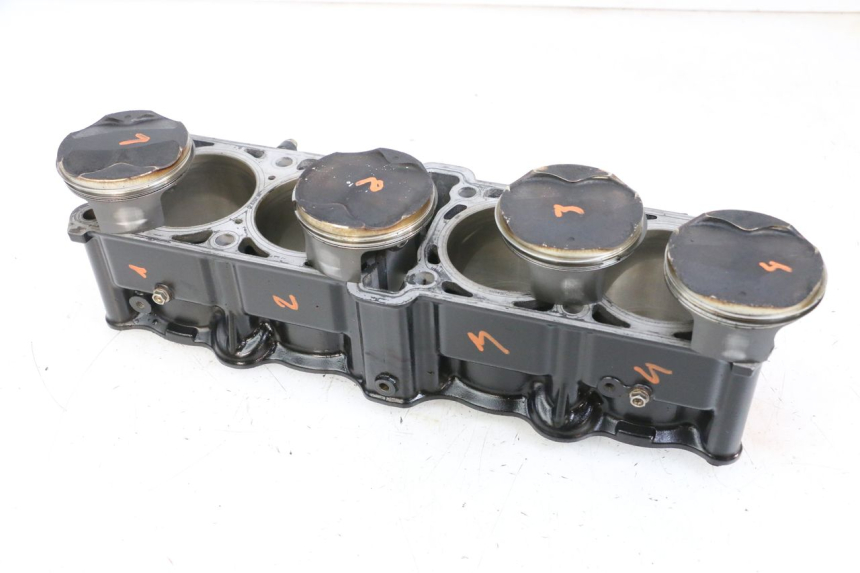 photo de CYLINDER TŁOK MV AGUSTA BRUTALE R WALLY 910 (2008 - 2008) - Widok główny