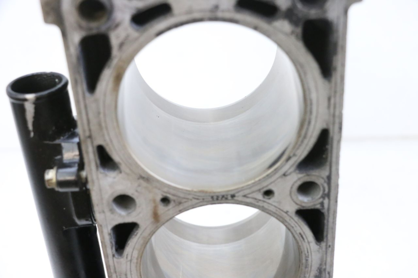 photo de CYLINDER TŁOK MV AGUSTA BRUTALE R WALLY 910 (2008 - 2008) - Zoom jakości