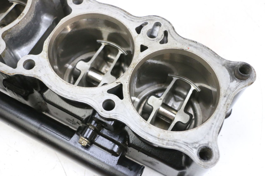 photo de CYLINDER TŁOK MV AGUSTA BRUTALE R WALLY 910 (2008 - 2008) - Widok ogólny