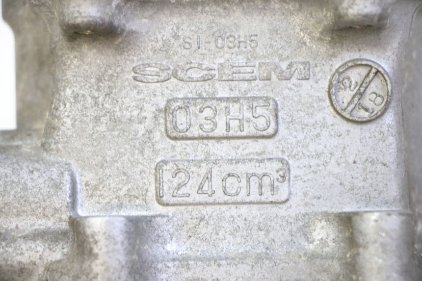 photo de CYLINDER TŁOK SUZUKI BURGMAN 125 (2007 - 2014) - Punkty mocowania