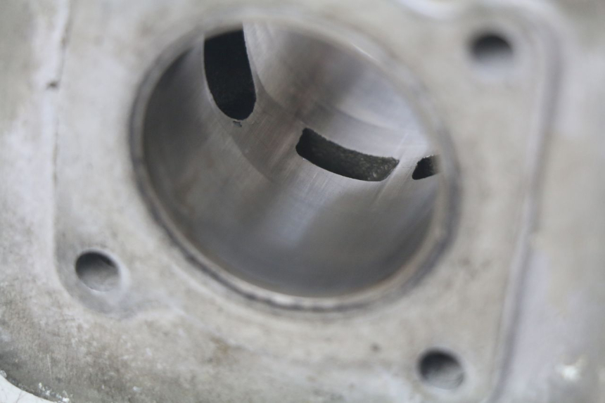 photo de CYLINDER TŁOK PEUGEOT BUXY 50 (1993 - 1998) - Punkty mocowania