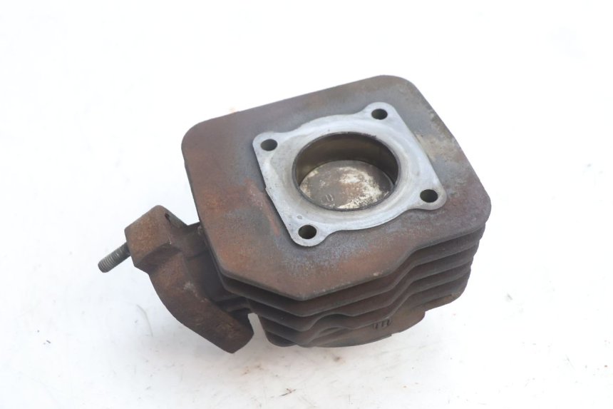 photo de CYLINDER TŁOK PEUGEOT BUXY 50 (1993 - 1998) - Inny kąt widzenia