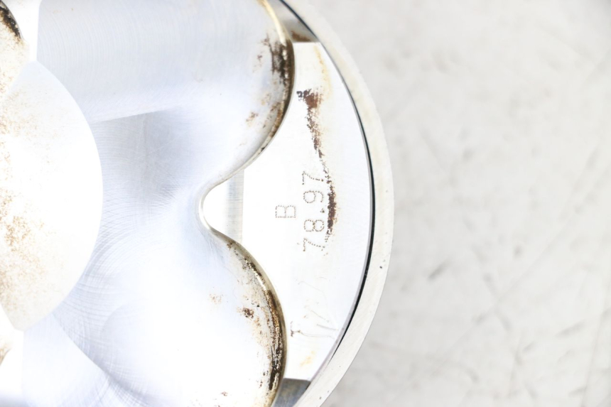 photo de CYLINDER TŁOK HONDA CRF R 250 (2020 - 2021) - Punkty mocowania