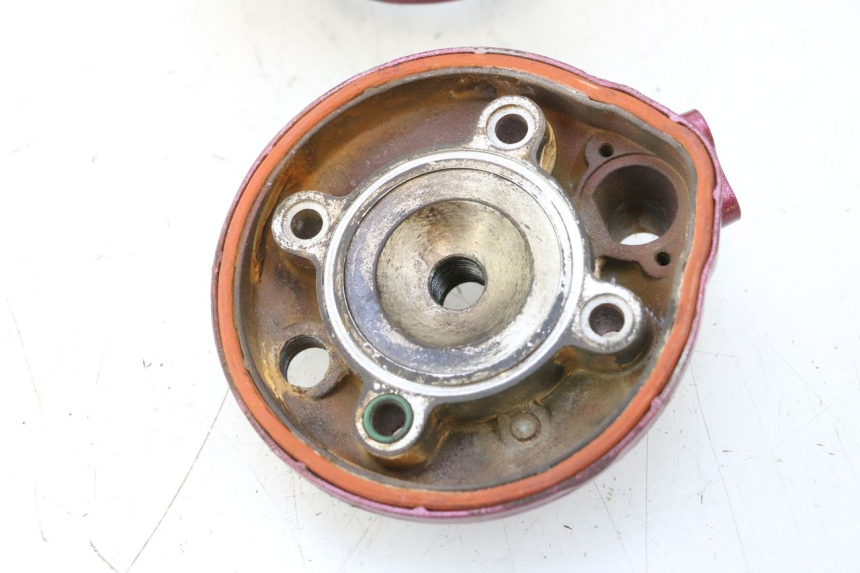 photo de TŁOK CYLINDRA HM HONDA CRM DERAPAGE RR 50 (2006 - 2017) - Struktura - zbliżenie